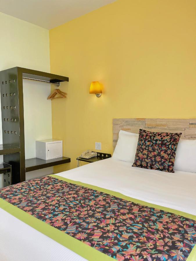 Seven Crown Express & Suites By Kavia Cabo San Lucas Ngoại thất bức ảnh