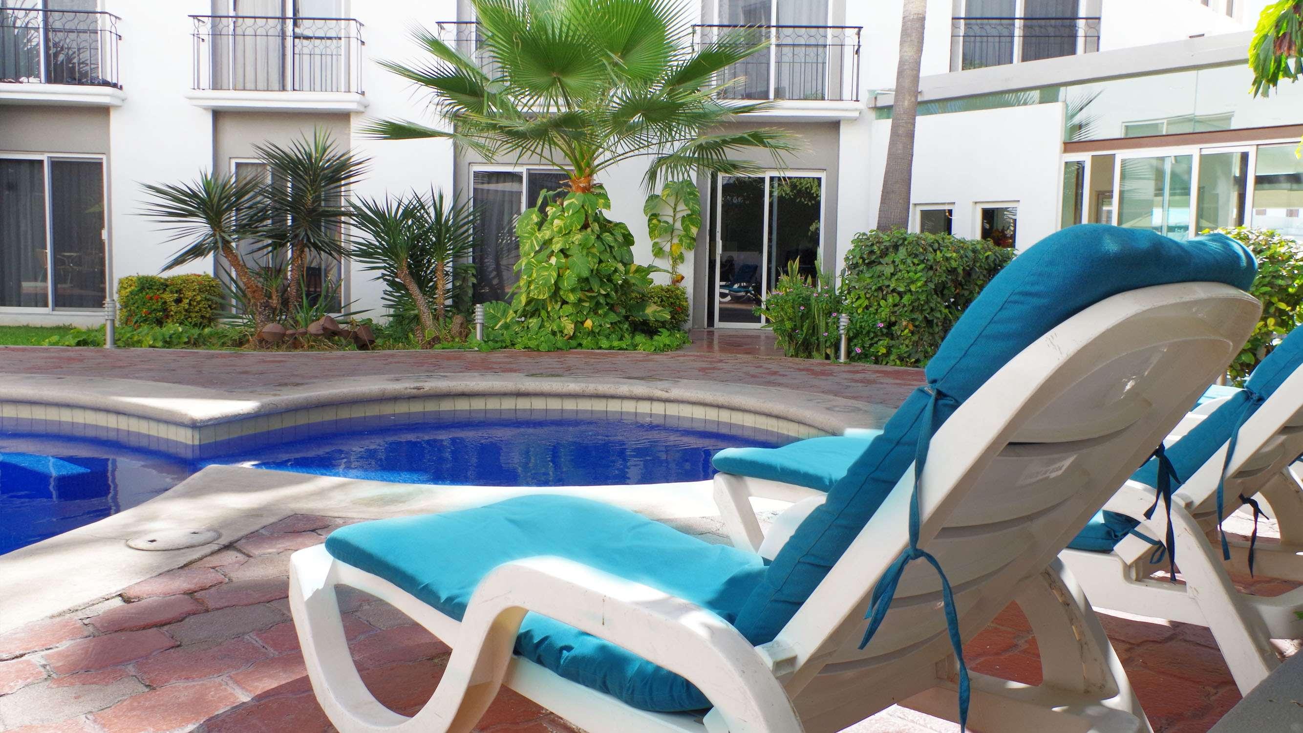 Seven Crown Express & Suites By Kavia Cabo San Lucas Ngoại thất bức ảnh
