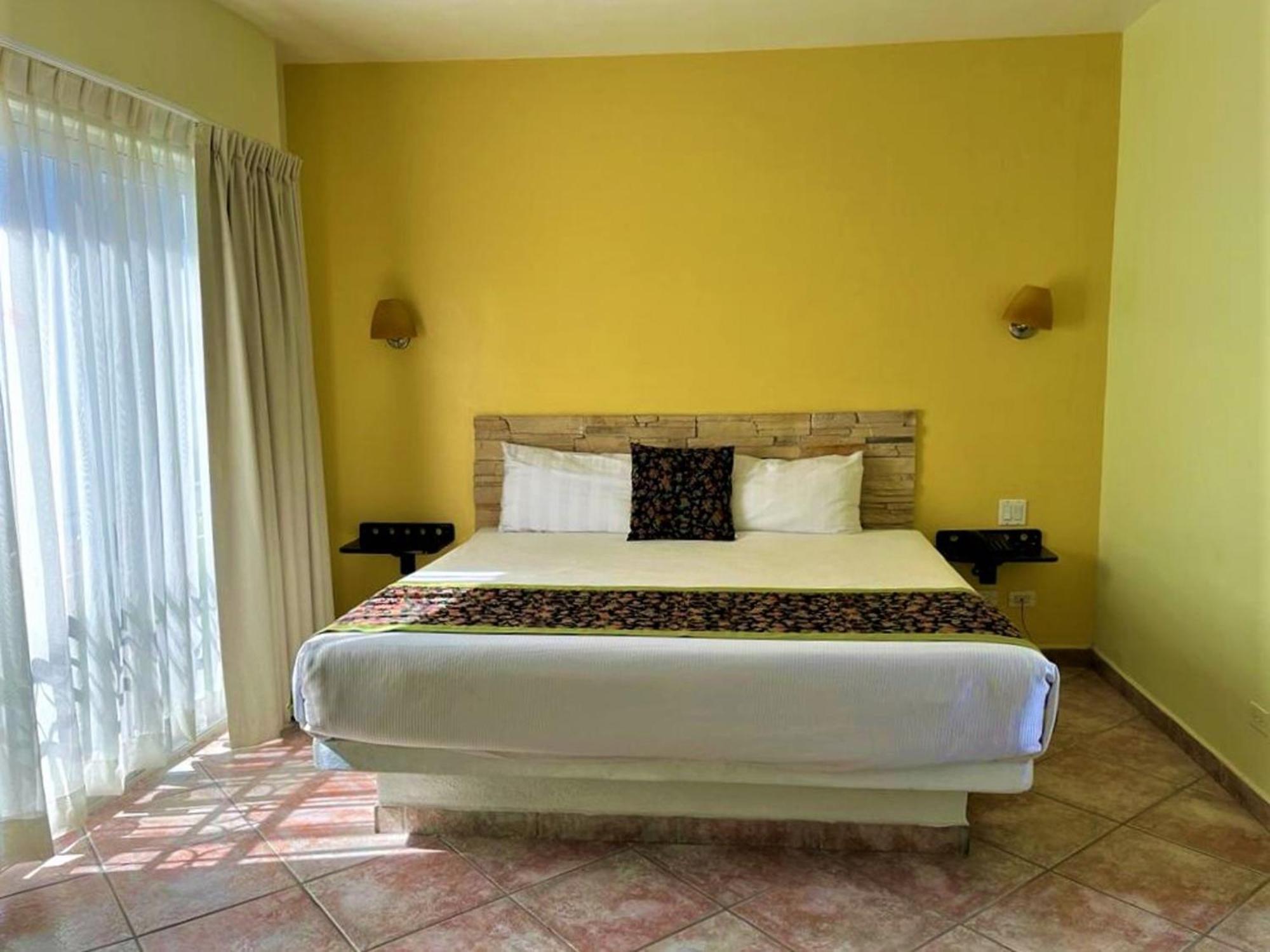 Seven Crown Express & Suites By Kavia Cabo San Lucas Ngoại thất bức ảnh