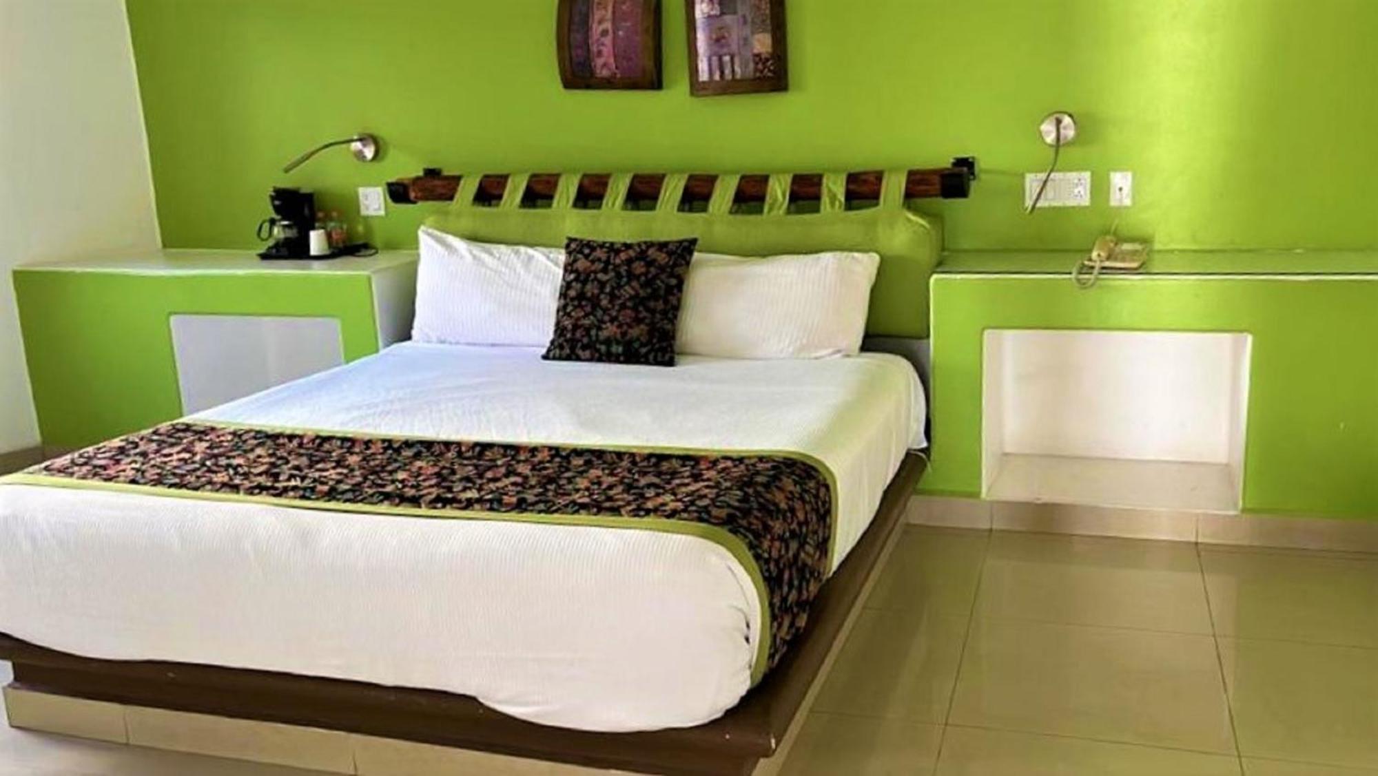 Seven Crown Express & Suites By Kavia Cabo San Lucas Ngoại thất bức ảnh